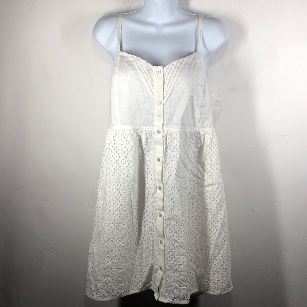 I ❤️ Ronson white eyelet dress size xl